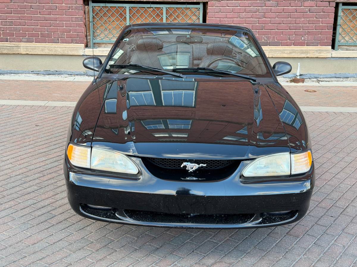 Ford-mustang-gt-convertible-1996-black-3