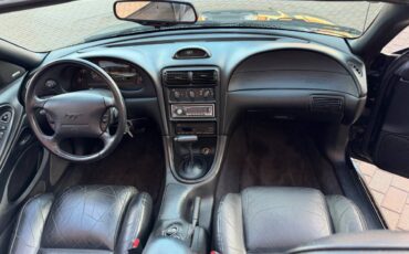 Ford-mustang-gt-convertible-1996-black