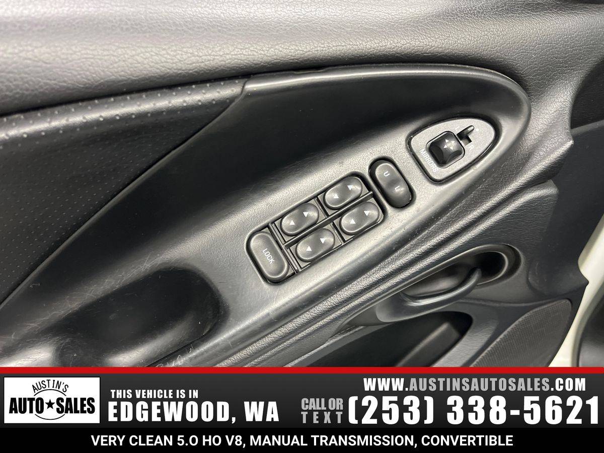 Ford-mustang-gt-gas-convertible-1995-white-22