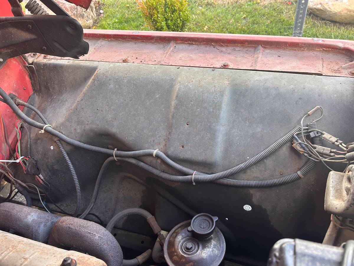 Ford-panel-truck-1959-red-11