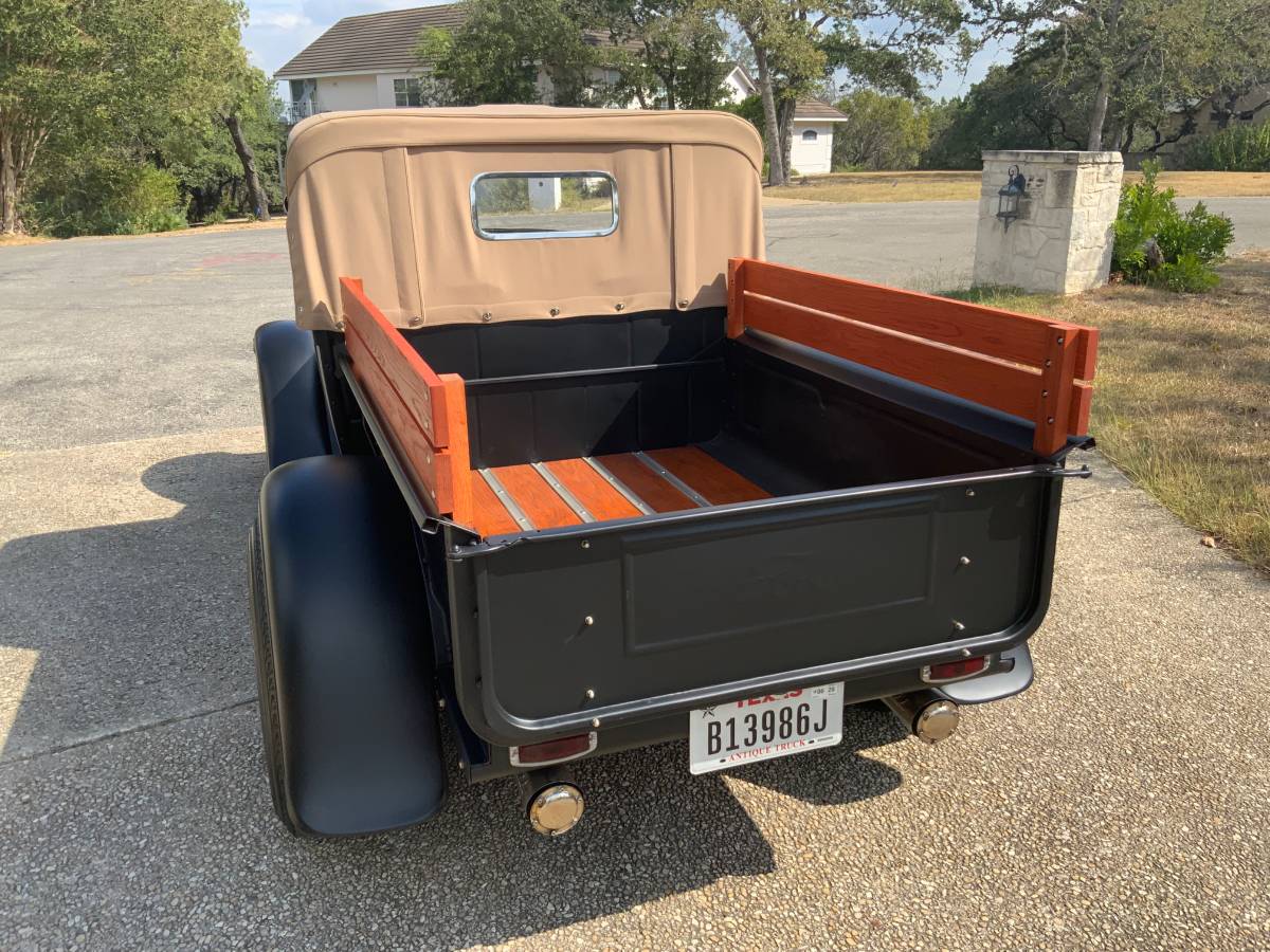 Ford-pickup-roadster-1929-black-9