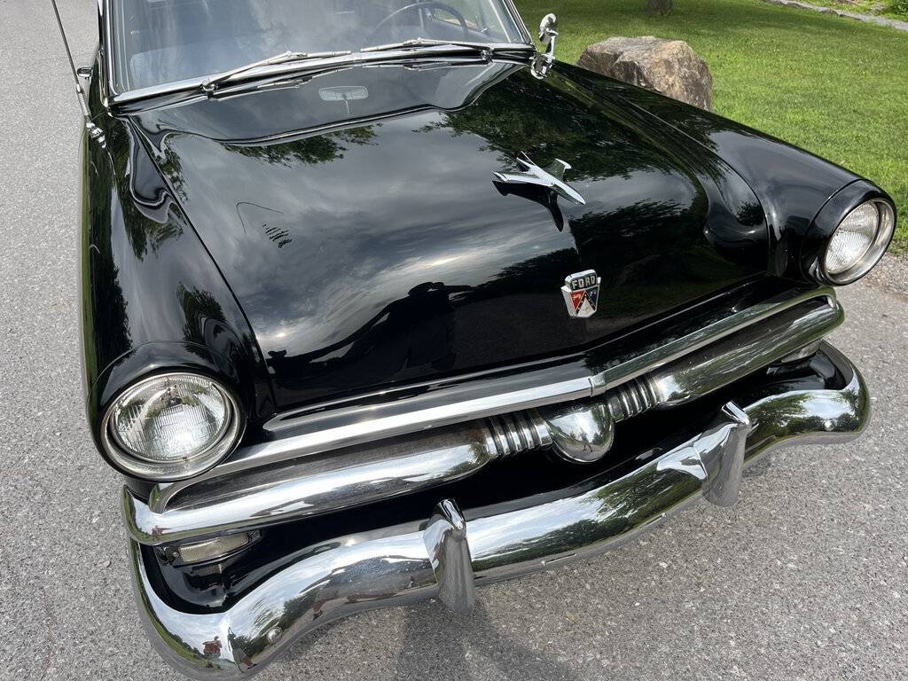 Ford-ranch-wagon-1953-black-11