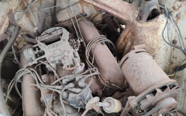 Ford-ranchero-1960-white-10