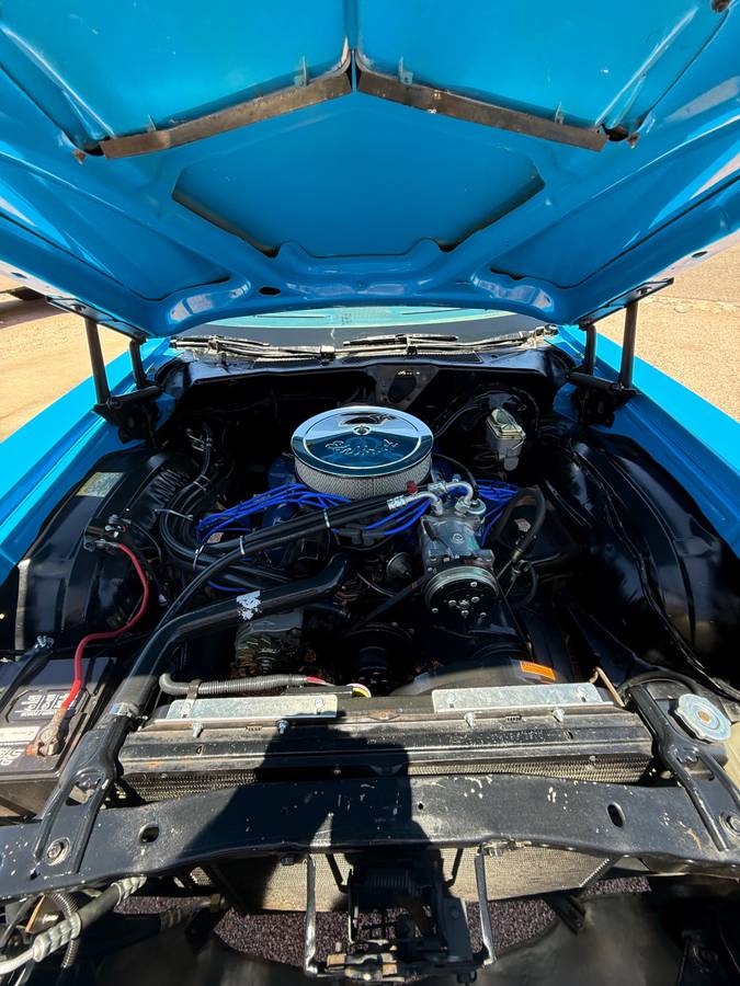 Ford-ranchero-gt-1972-blue-13