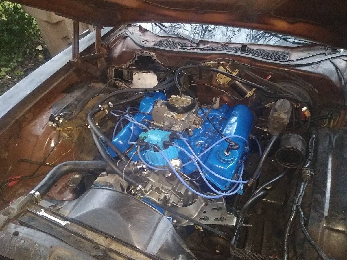 Ford-ranchero-gt-1975-grey-1