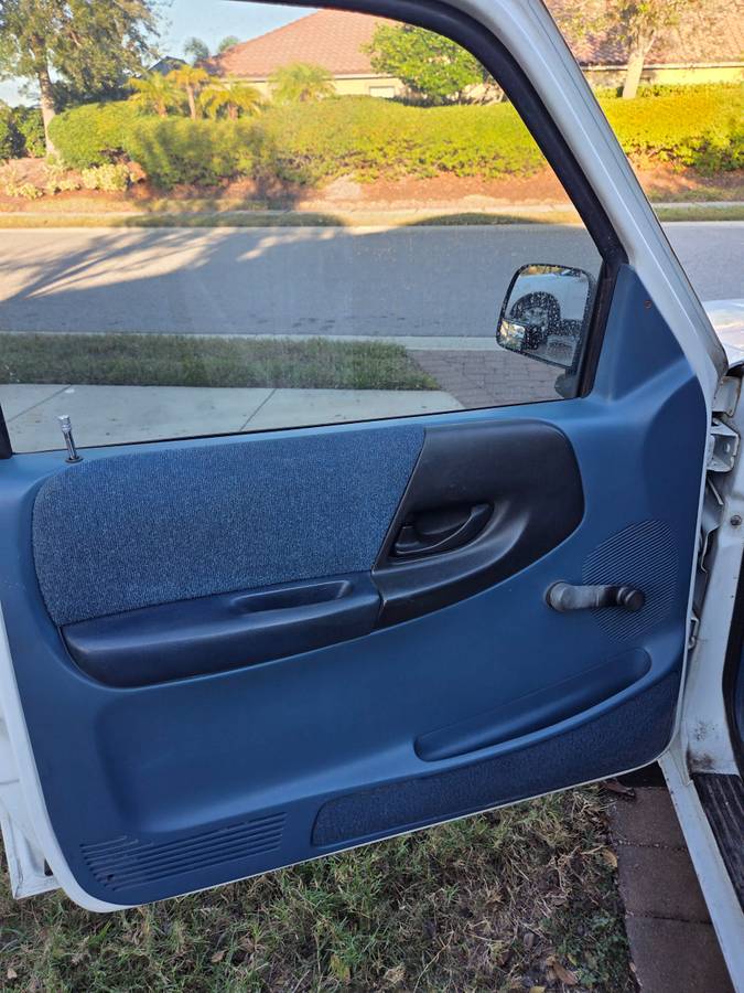 Ford-ranger-1994-white-4