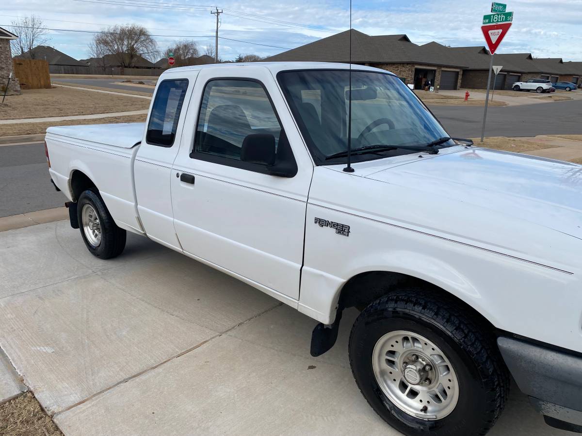 Ford-ranger-1995-white-1