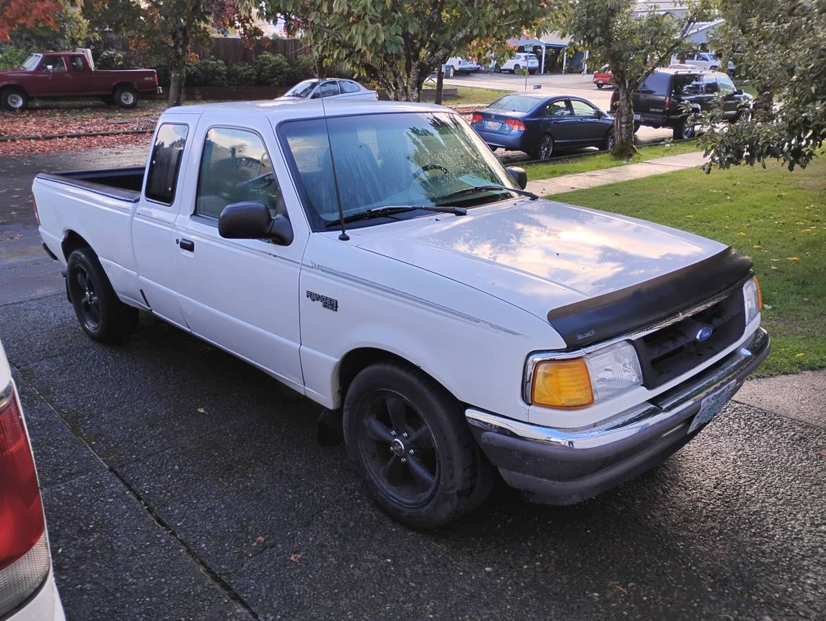 Ford-ranger-1995-white