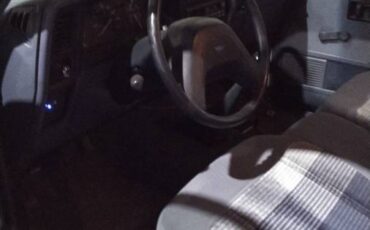 Ford-ranger-electric-1992-white-2