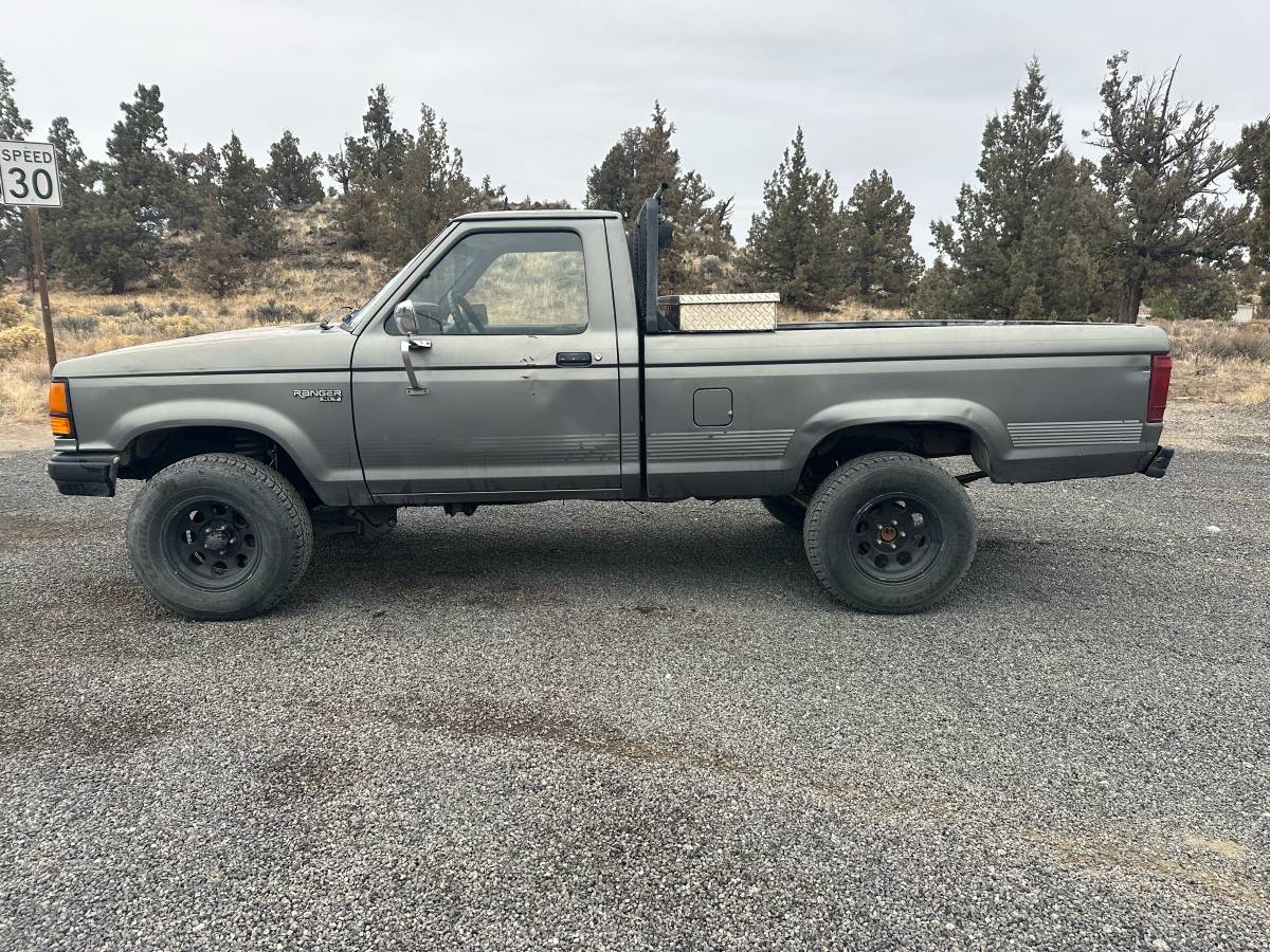 Ford-ranger-xlt-1992-grey-2