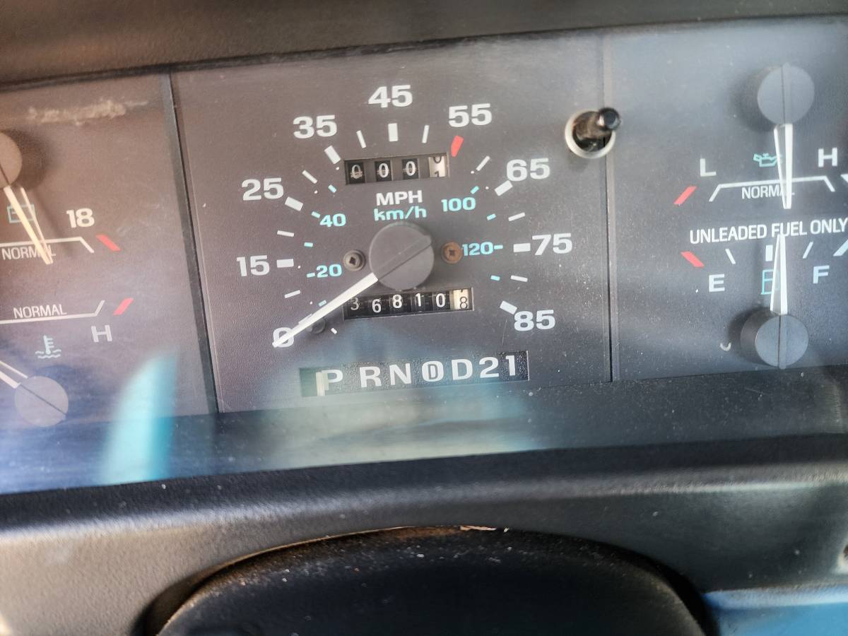 Ford-ranger-xlt-1993-white-1