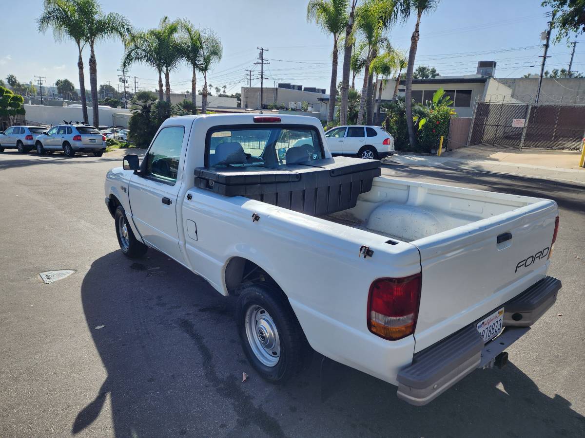 Ford-ranger-xlt-1993-white-10