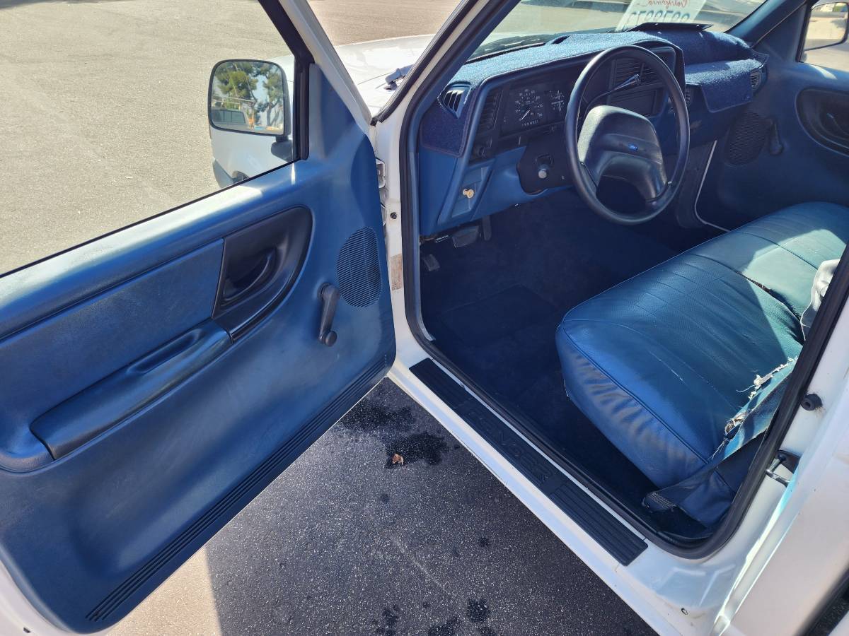 Ford-ranger-xlt-1993-white-11