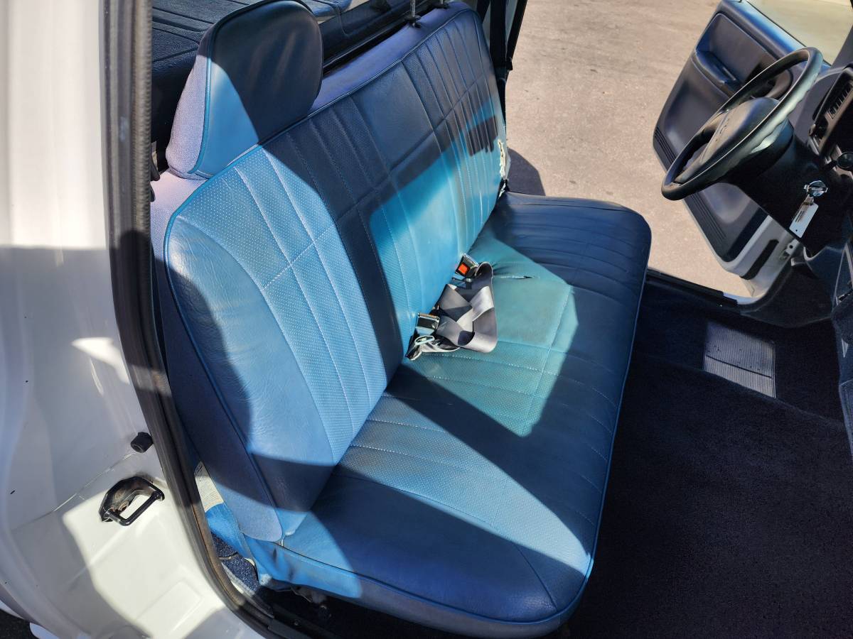 Ford-ranger-xlt-1993-white-4