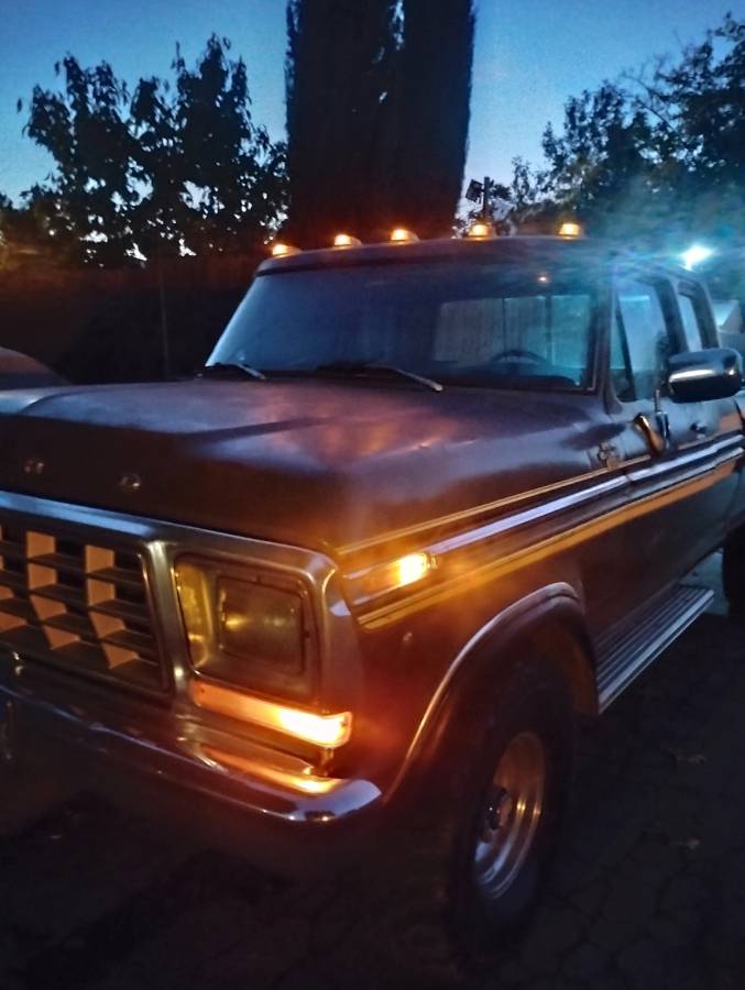 Ford-ranger-xlt-4x4-super-cab-1979-8