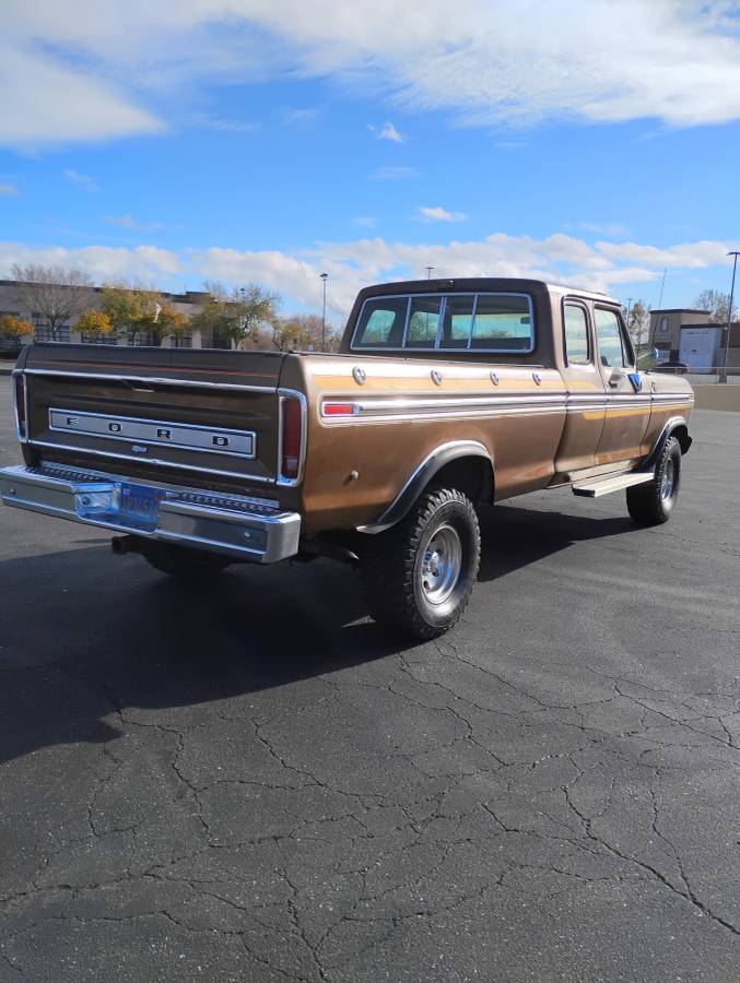 Ford-ranger-xlt-4x4-super-cab-1979-9