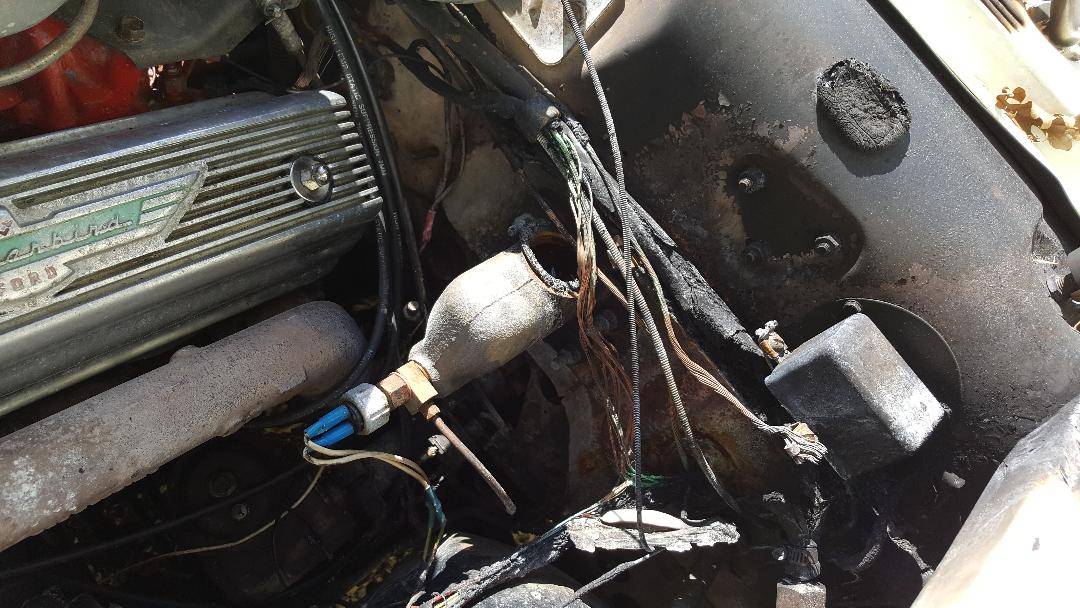 Ford-retractable-hardtop-1957-white-1