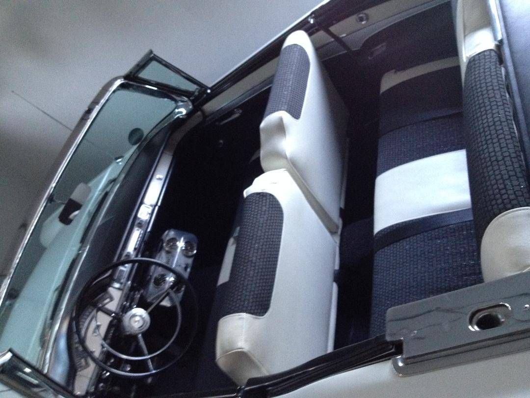 Ford-retractable-hardtop-1957-white-11