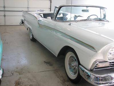 Ford-retractable-hardtop-1957-white-19