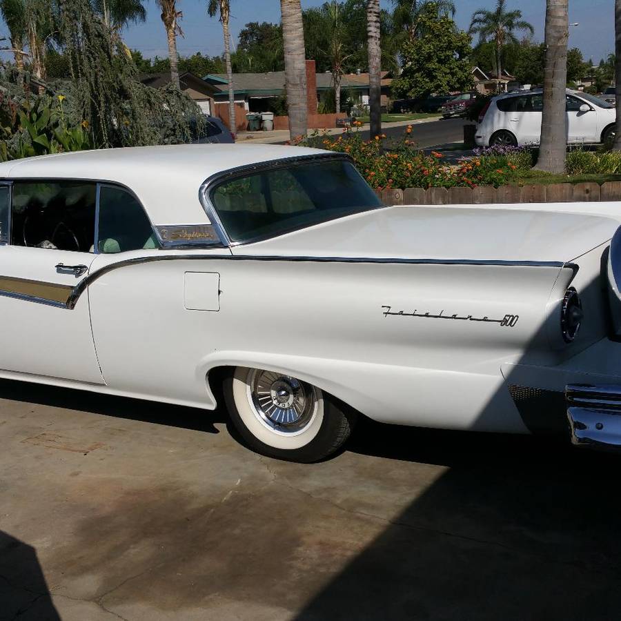 Ford-retractable-hardtop-1957-white-5