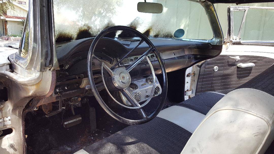 Ford-retractable-hardtop-1957-white-9