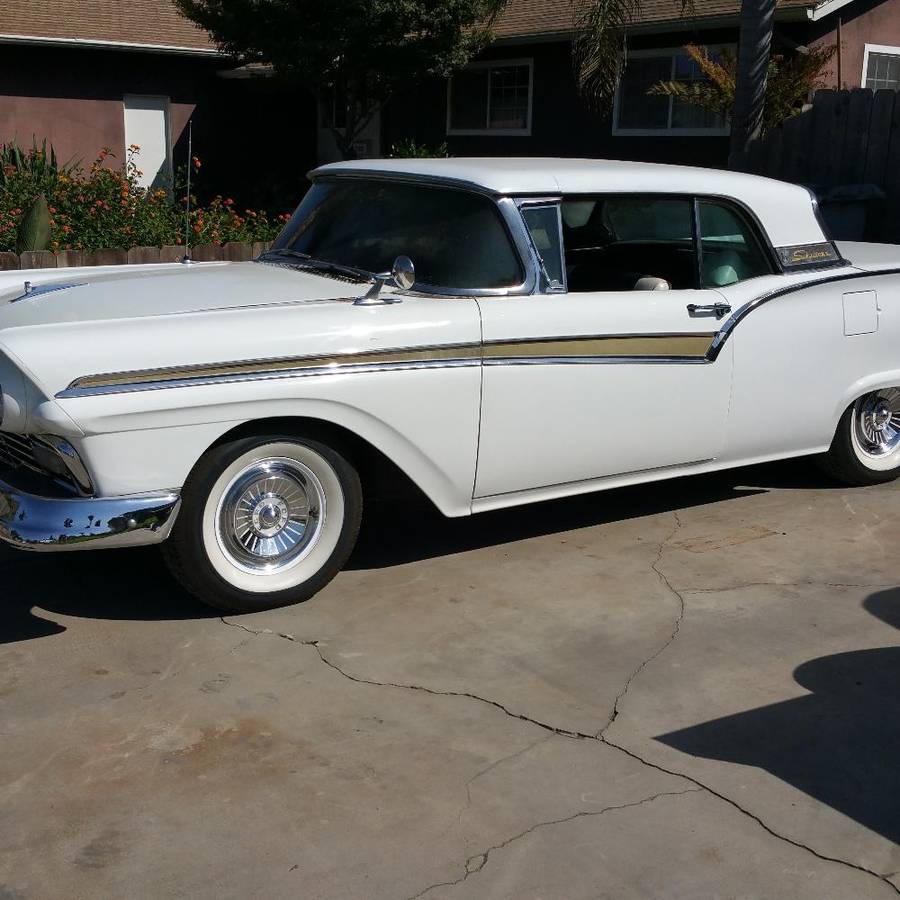 Ford-retractable-hardtop-1957-white