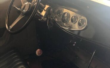 Ford-sedan-1930-black-14