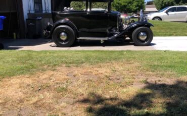 Ford-sedan-1930-black-2