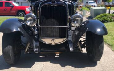 Ford-sedan-1930-black-9