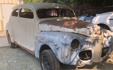Ford-sedan-1941-yellow-3