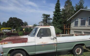 Ford-sport-custom-1970-1