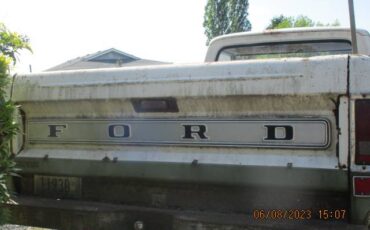 Ford-sport-custom-1970-2