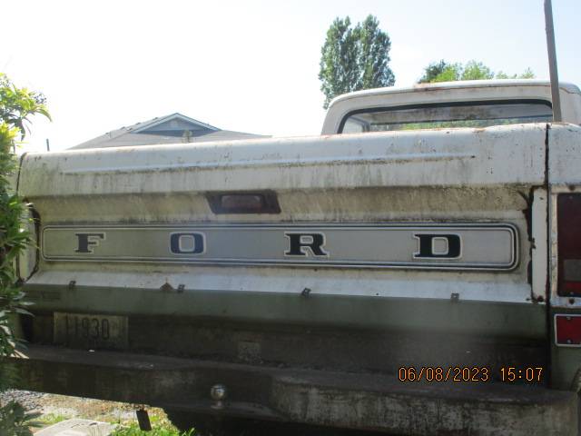 Ford-sport-custom-1970-2