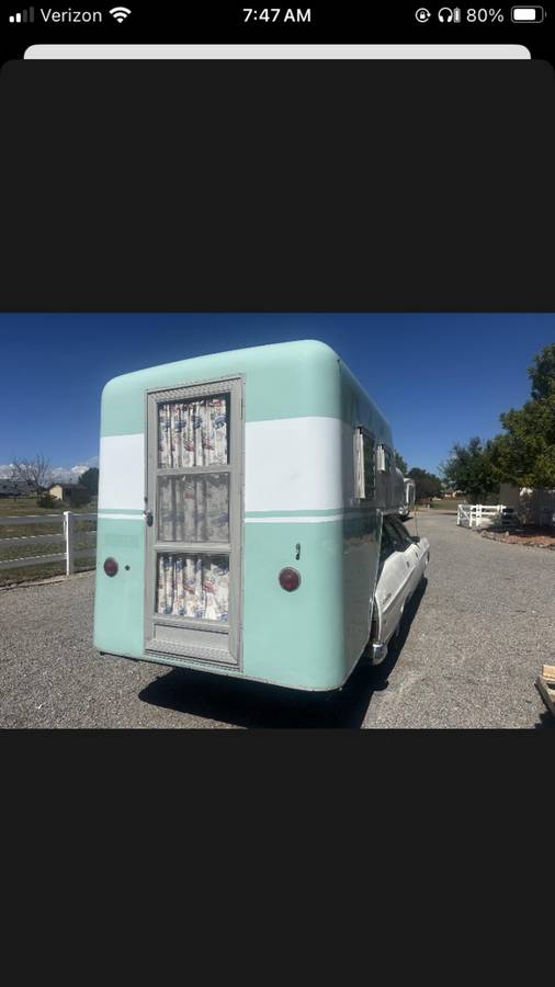 Ford-station-wagon-1971-white-2