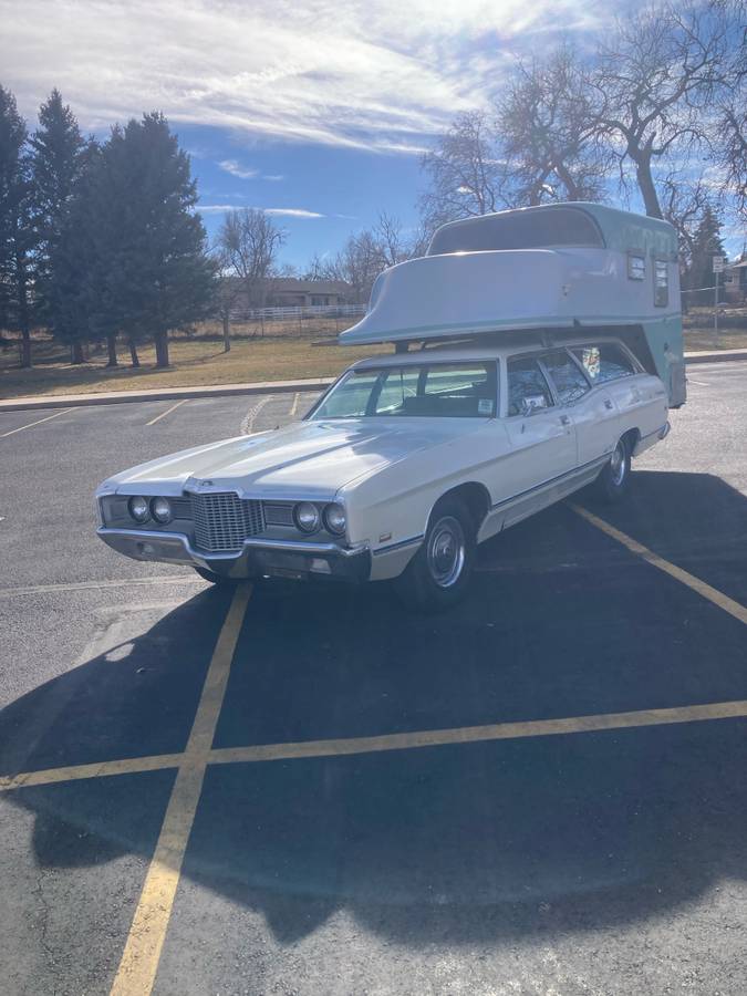 Ford-station-wagon-1971-white-2