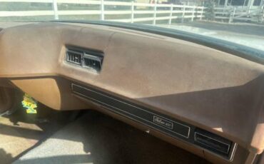 Ford-station-wagon-1971-white-22