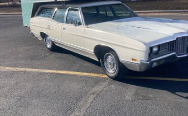 Ford-station-wagon-1971-white-3