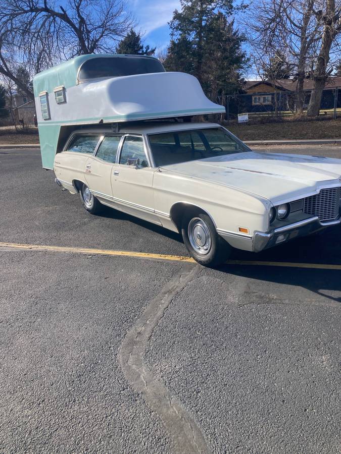 Ford-station-wagon-1971-white-3