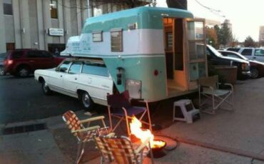 Ford-station-wagon-1971-white-4