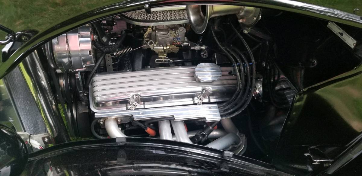 Ford-street-rod-1937-black-4