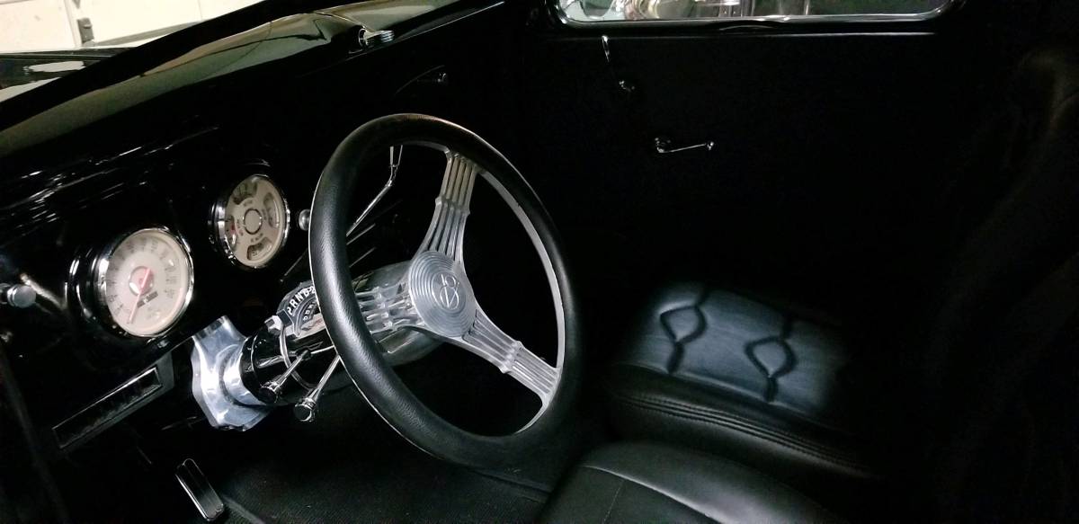 Ford-street-rod-1937-black-5