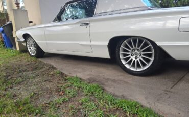 Ford-t-bird-1966-white-17