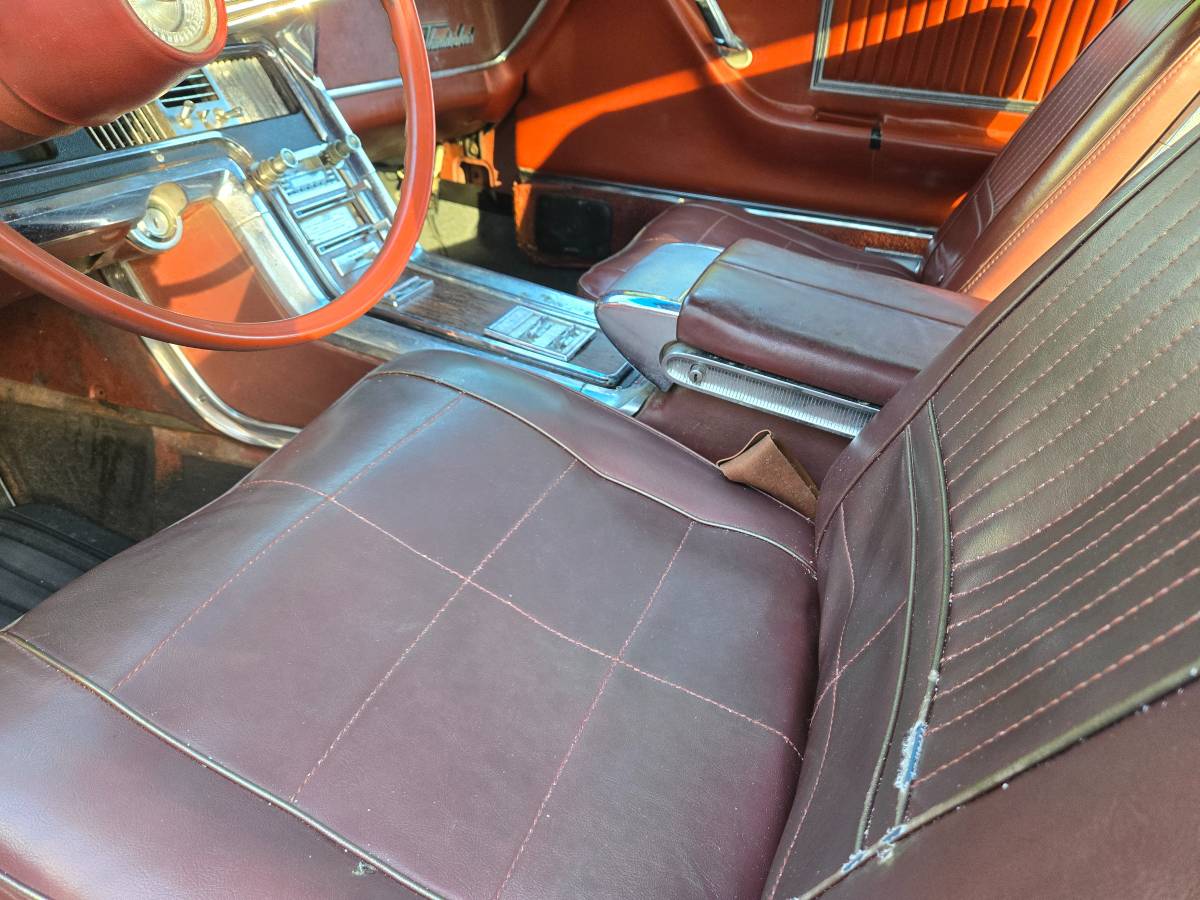 Ford-t-bird-landau-1966-white-15