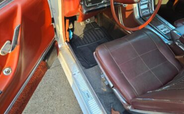 Ford-t-bird-landau-1966-white-16