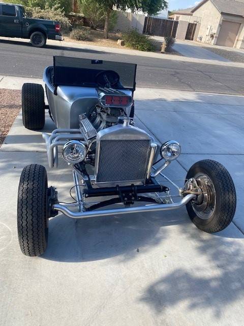 Ford-t-bucket-1923-silver-2