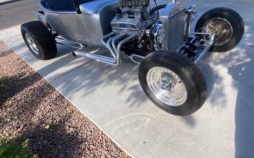 Ford-t-bucket-1923-silver-3