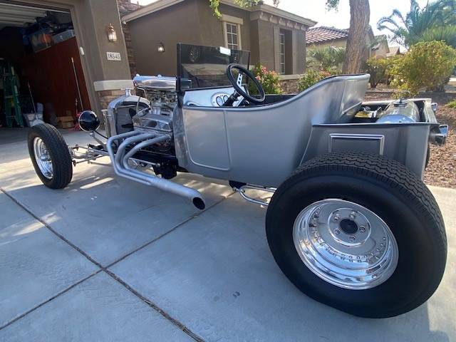 Ford-t-bucket-1923-silver-4