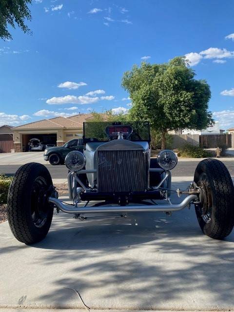 Ford-t-bucket-1923-silver