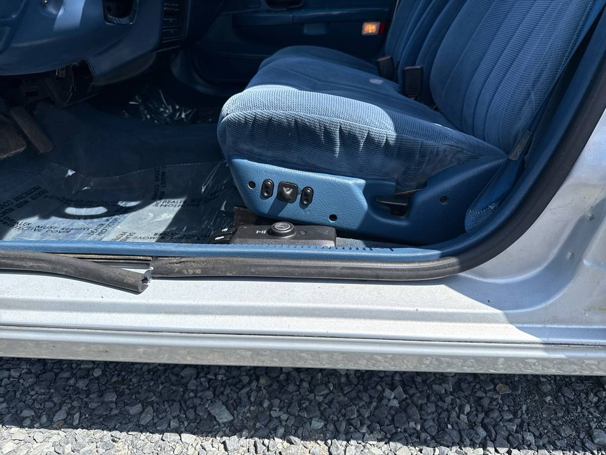 Ford-taurus-1995-grey-64