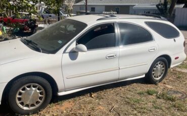 Ford-taurus-1996-white